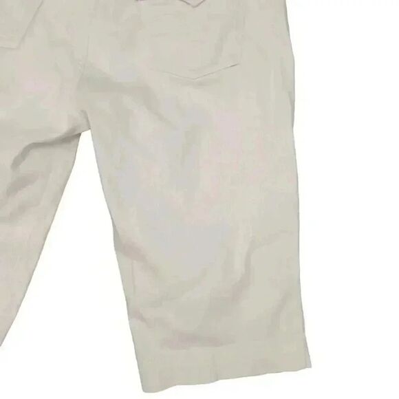 Levi's Women's 515 Capri White Cotton/Spandex Denim Capri Pants - Picture 10 of 13